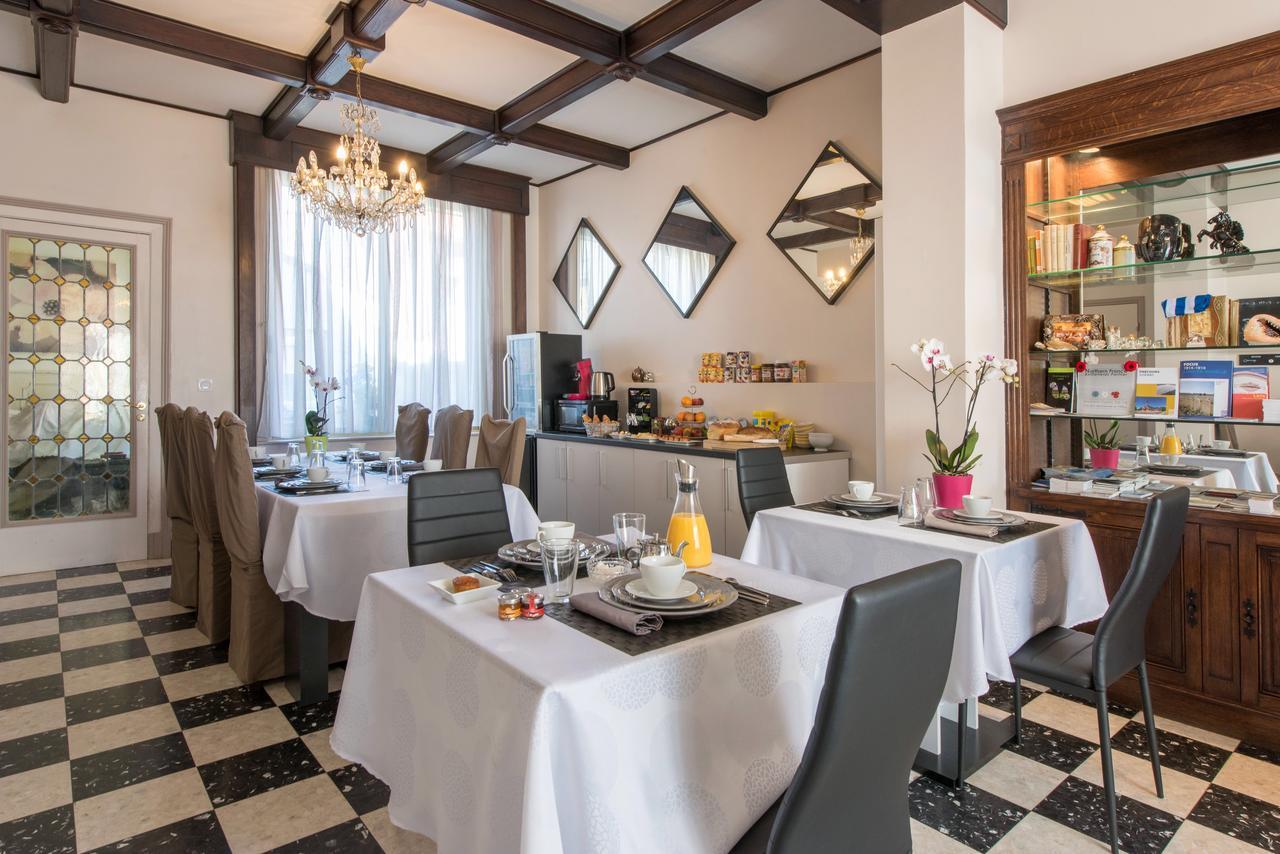 Appart'Hotel Et Chambres 朗斯 外观 照片